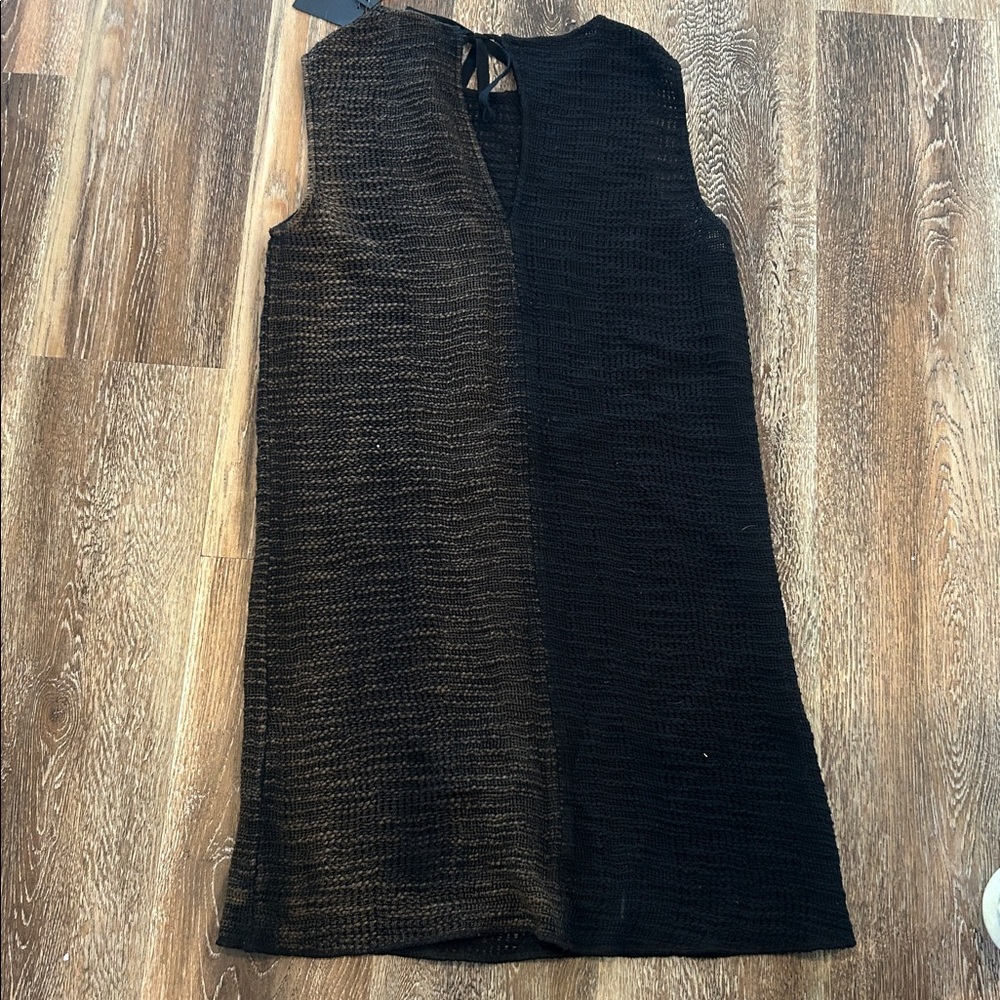 NEW! REVOLVE Leo & Sage Two-Toned Crocheted Dress Size M - Picture 5 of 6